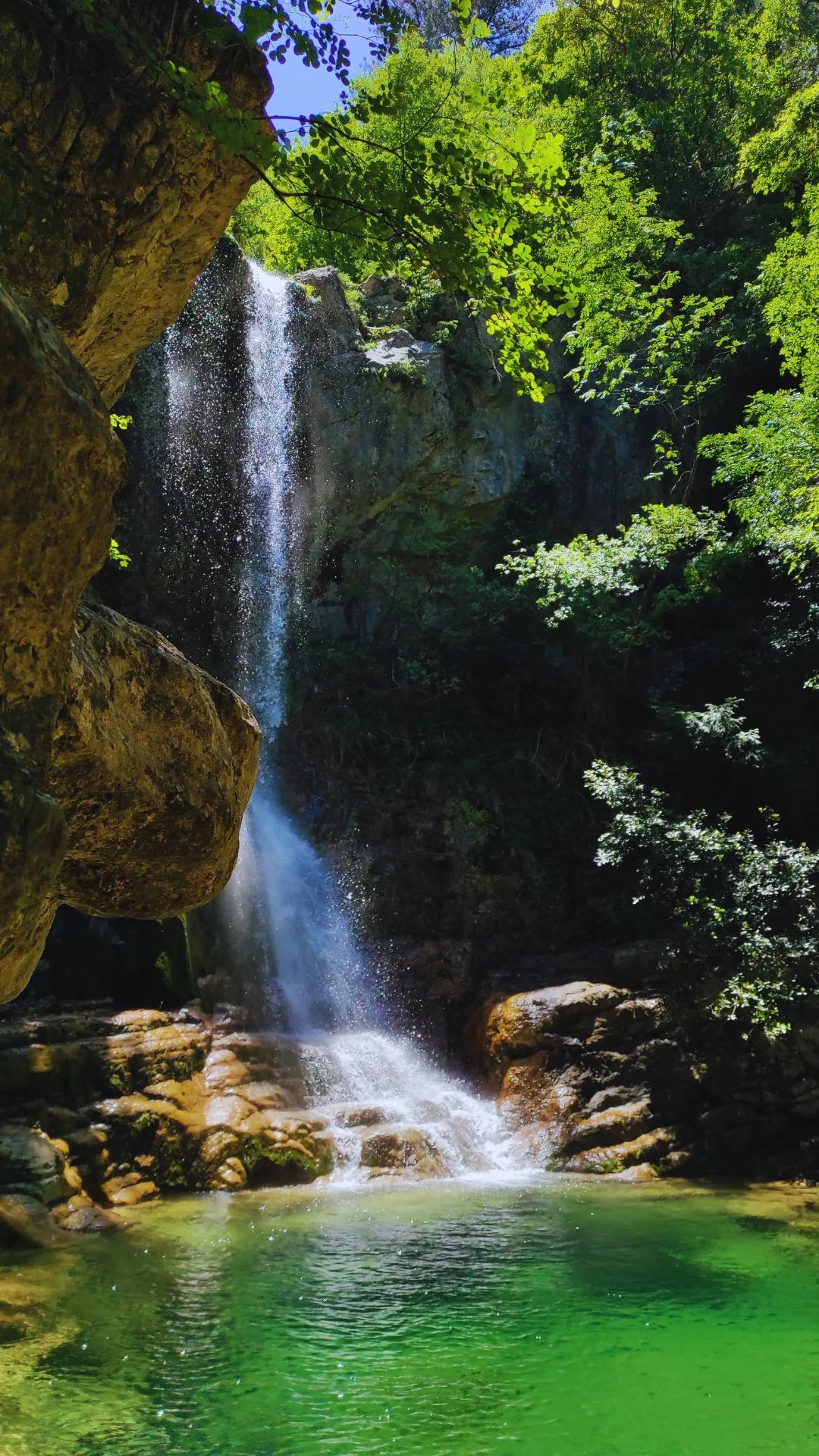 olympe grèce cascades randonnée secrète aventures grèce offbeat travel forfaits